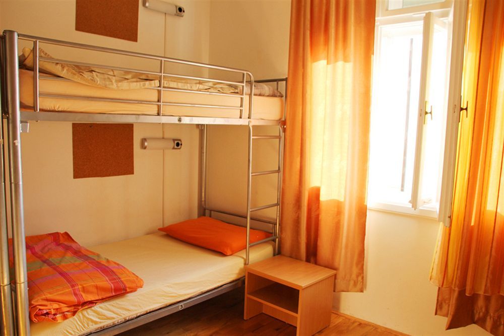 Hostel Split Backpackers Exterior photo